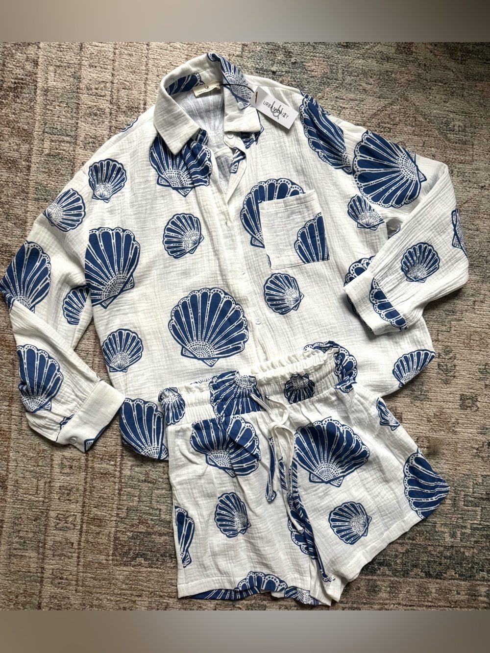 Urban Daisy seaside shell white & blue gauze button down shirt & shorts SET NWT